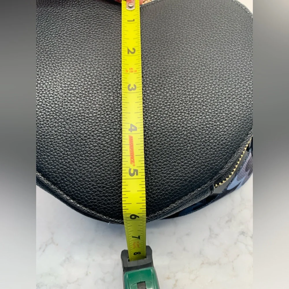 NEW Like Dreams Black Heart 🖤 Crossbody Bag - Picture 6 of 9